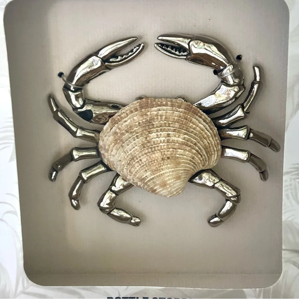 Tommy Bahama Metal Sea Shell Body Crab Wine Bottle Stopper NEW IN BOX Great Gift